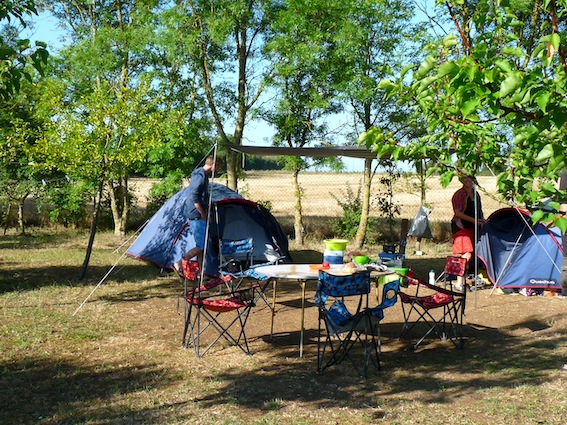 bell tent, tente glamping au camping le verger